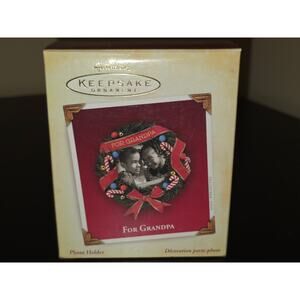 2005 Hallmark Keepsake Ornament For Grandpa Photo Holder‎